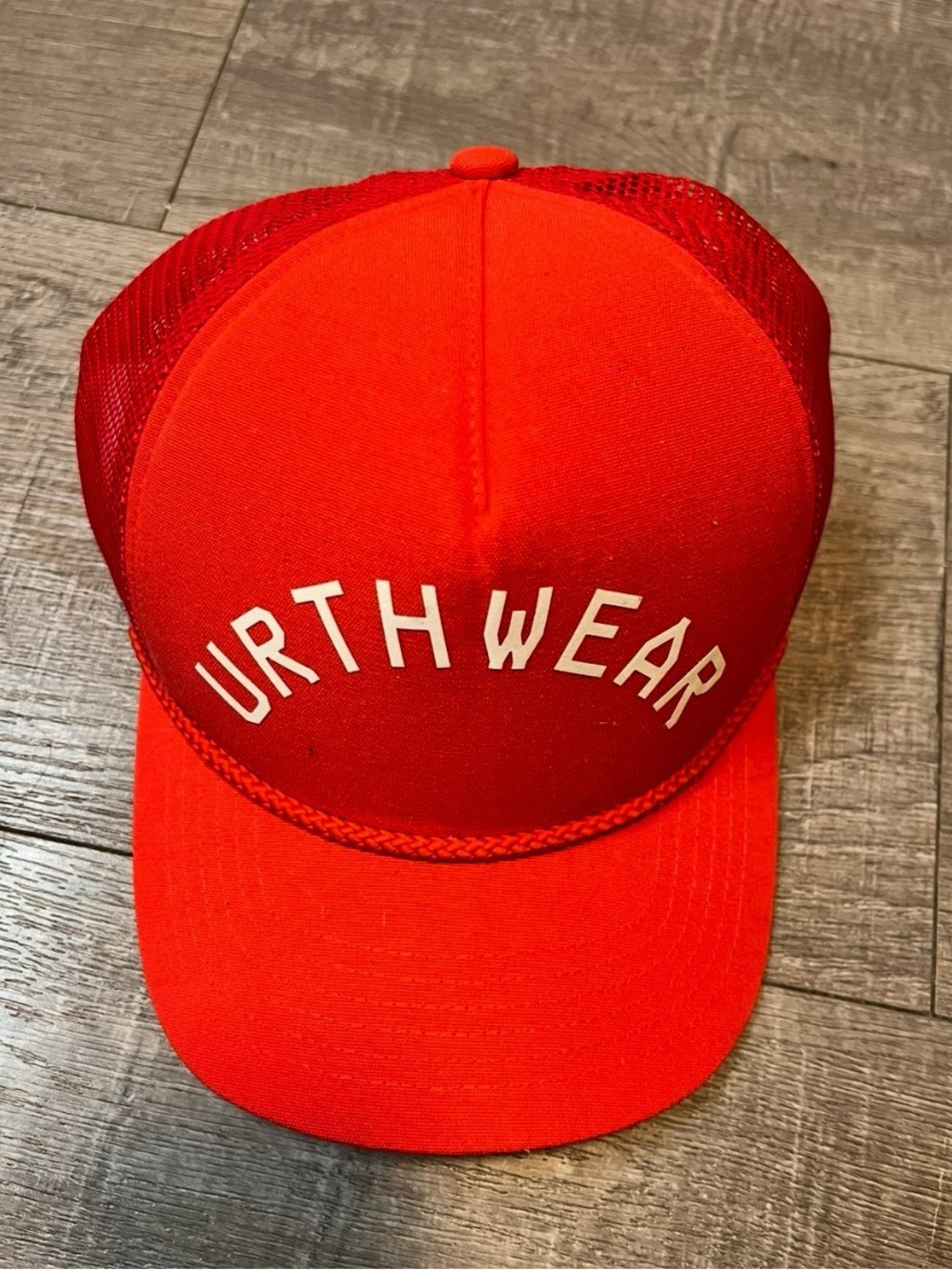Urthwear apparel Roped
Aviator snap back Cap Red logo
NEW
